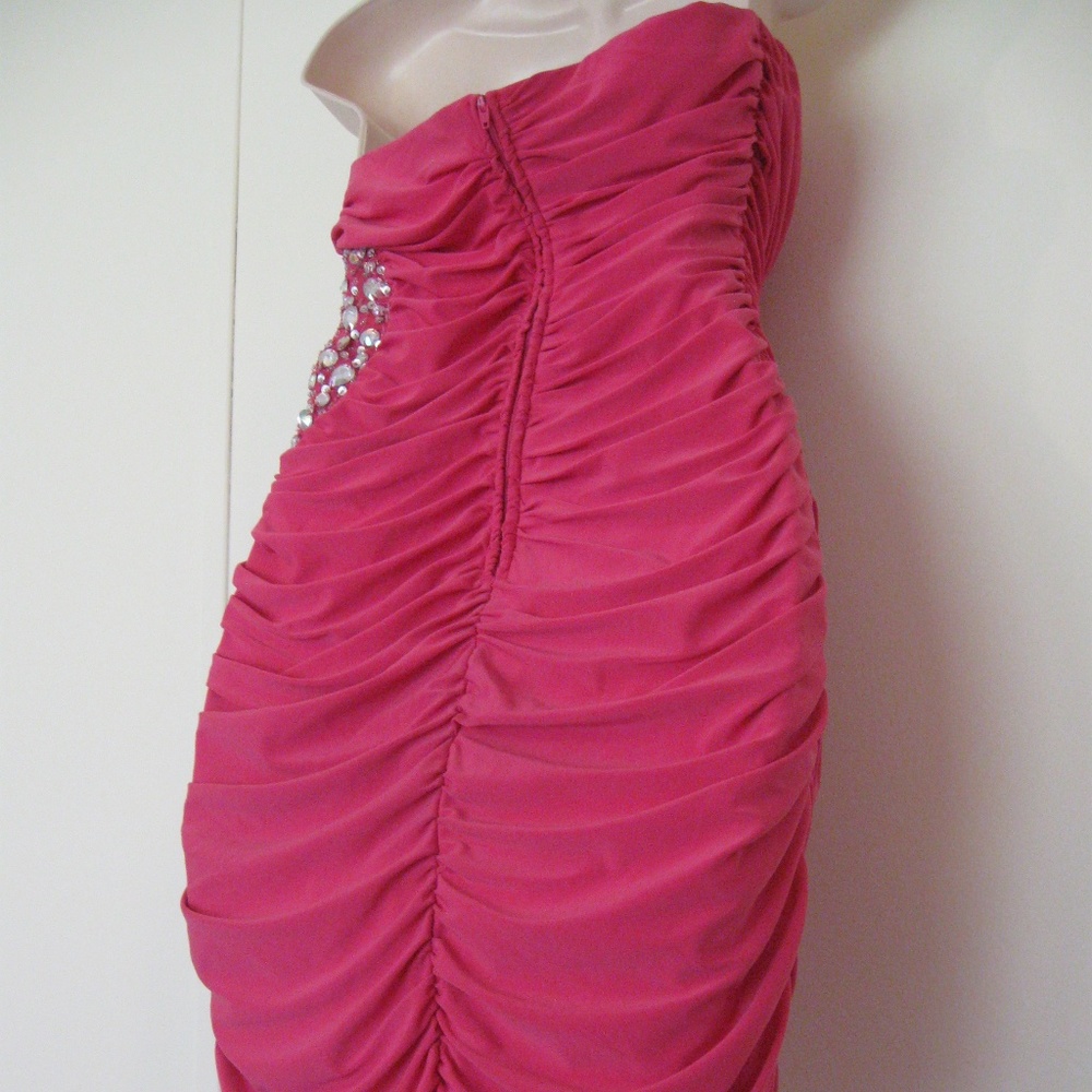 GORGEOUS PINK PROM  DRESS *LIKE NEW* - Picture 6 of 7
